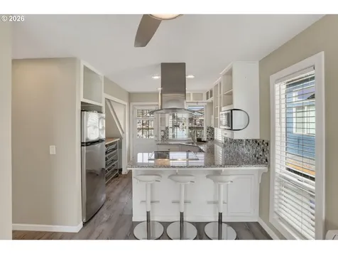 18989 NE Marine Drive Portland OR 97230