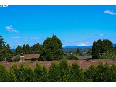 13039 NE Morris Street Portland OR 97230