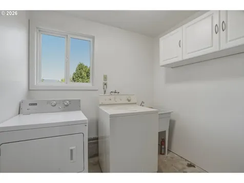 13039 NE Morris Street Portland OR 97230