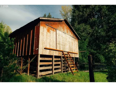 57255 N Bank Road Mckenzie Bridge OR 97413