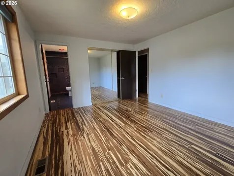 2633 42nd Avenue Longview WA 98632