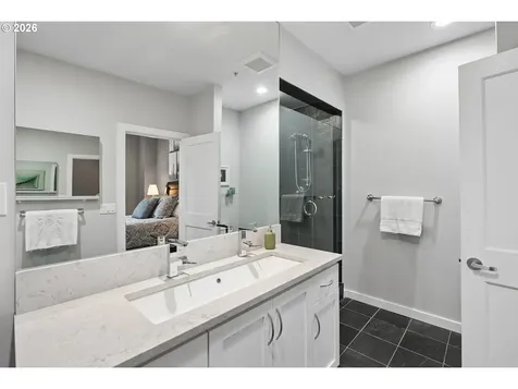 747 NW 11th Avenue Portland OR 97209