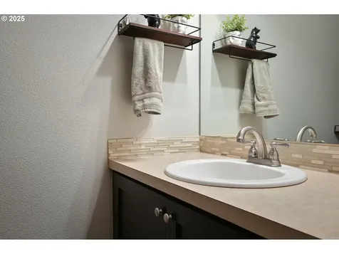 11525 NE 125th Avenue Vancouver WA 98682
