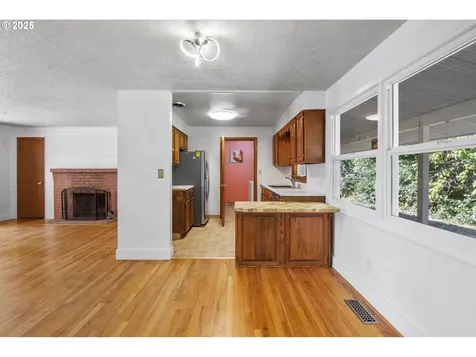 6014 NE 37th Street Vancouver WA 98661