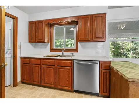 6014 NE 37th Street Vancouver WA 98661