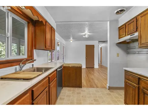 6014 NE 37th Street Vancouver WA 98661