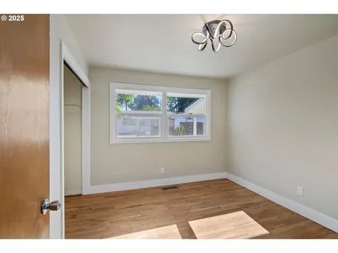 6014 NE 37th Street Vancouver WA 98661