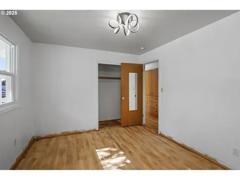 6014 NE 37th Street Vancouver WA 98661