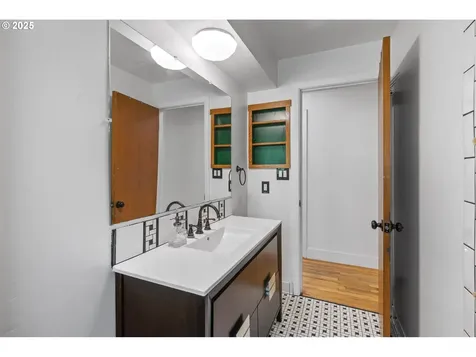 6014 NE 37th Street Vancouver WA 98661