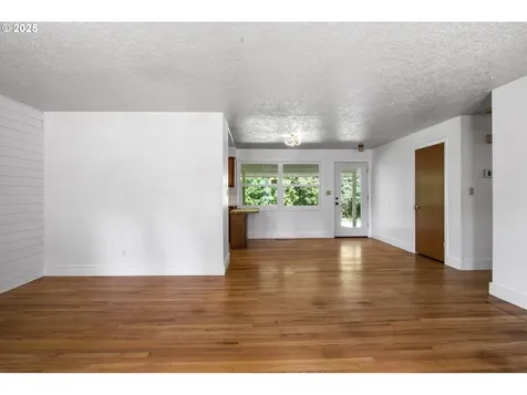 6014 NE 37th Street Vancouver WA 98661