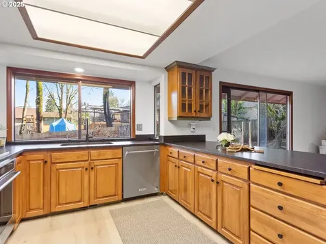 11111 NE 30th Avenue Vancouver WA 98686