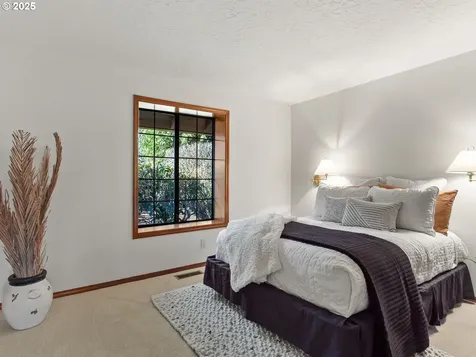11111 NE 30th Avenue Vancouver WA 98686