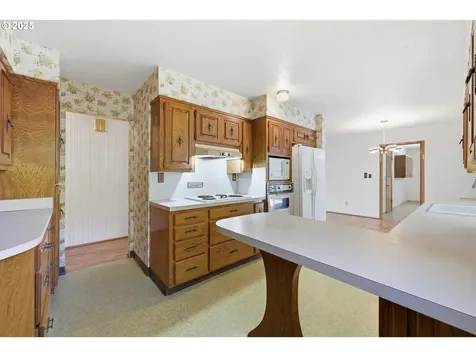 245 SE Juniper Avenue Gresham OR 97080
