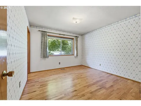 245 SE Juniper Avenue Gresham OR 97080