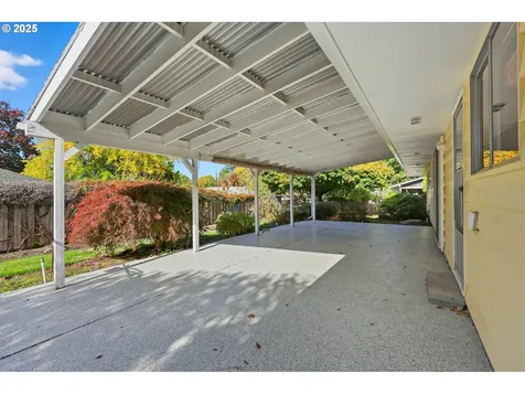 245 SE Juniper Avenue Gresham OR 97080