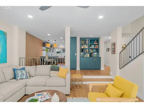 14 Wheatherstone Lake Oswego OR 97035