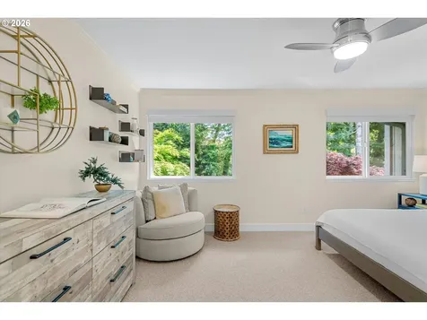 14 Wheatherstone Lake Oswego OR 97035