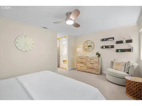 14 Wheatherstone Lake Oswego OR 97035