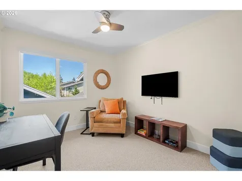 14 Wheatherstone Lake Oswego OR 97035