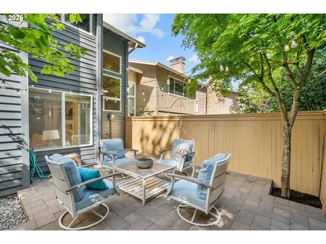 14 Wheatherstone Lake Oswego OR 97035