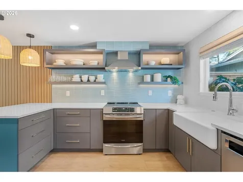 14 Wheatherstone Lake Oswego OR 97035