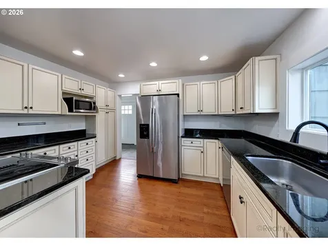 1303 1st Street Tillamook OR 97141