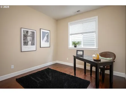 15931 NW Rossetta Street Portland OR 97229