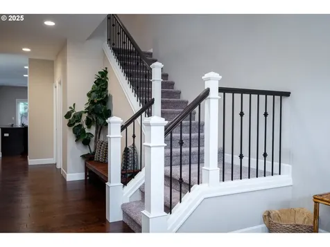 15931 NW Rossetta Street Portland OR 97229
