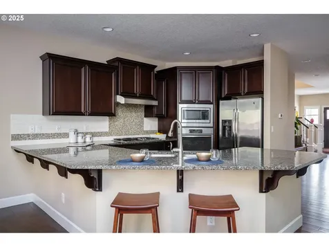 15931 NW Rossetta Street Portland OR 97229