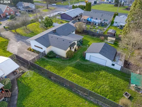 3738 Pennsylvania Street Longview WA 98632