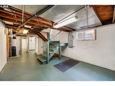 3851 SE Woodward Street Portland OR 97202