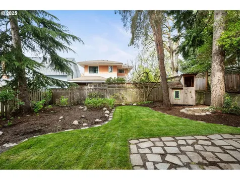 3851 SE Woodward Street Portland OR 97202