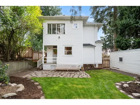 3851 SE Woodward Street Portland OR 97202