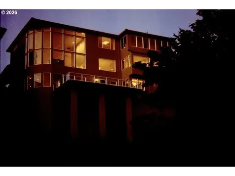 9212 NW Mckenna Drive Portland OR 97229