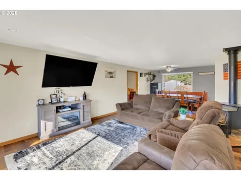 505 N Hubbard Avenue Yacolt WA 98675
