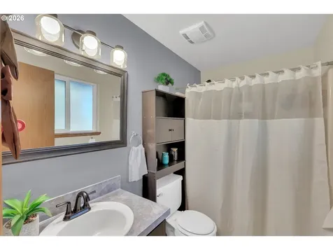 505 N Hubbard Avenue Yacolt WA 98675