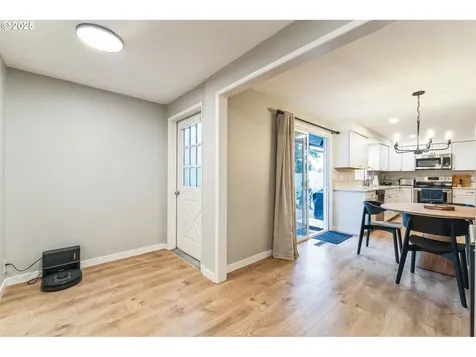7906 NE 27th Street Vancouver WA 98662
