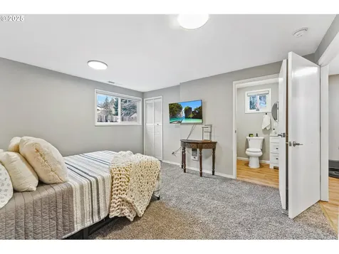 7906 NE 27th Street Vancouver WA 98662