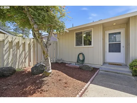 2986 SE Blue Bird Drive Hillsboro OR 97123