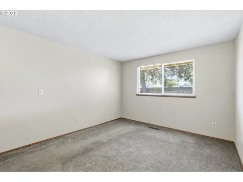 2986 SE Blue Bird Drive Hillsboro OR 97123