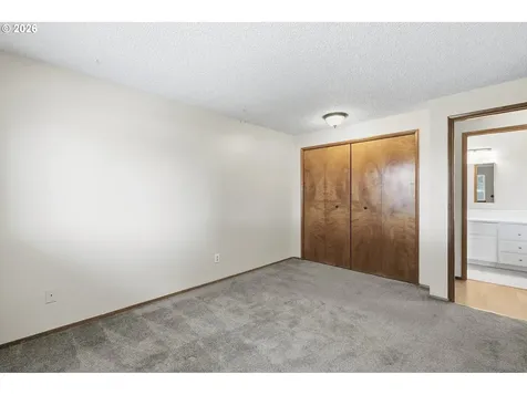 2986 SE Blue Bird Drive Hillsboro OR 97123