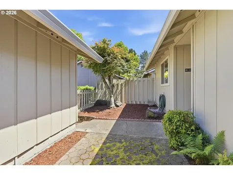 2986 SE Blue Bird Drive Hillsboro OR 97123