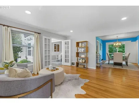 10945 SW 61st Avenue Portland OR 97219