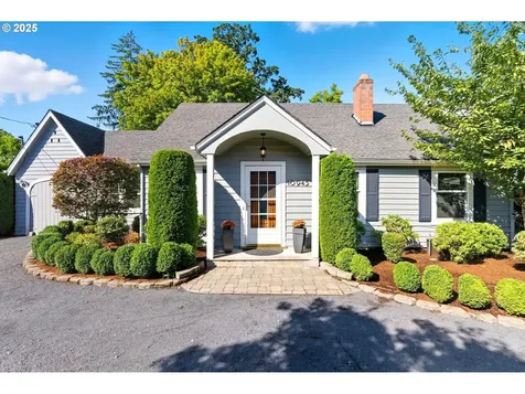10945 SW 61st Avenue Portland OR 97219