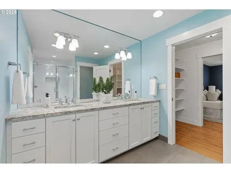 10945 SW 61st Avenue Portland OR 97219