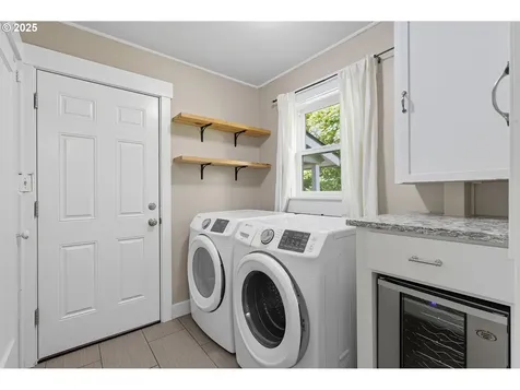 10945 SW 61st Avenue Portland OR 97219