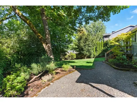 10945 SW 61st Avenue Portland OR 97219
