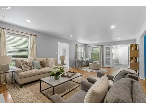 10945 SW 61st Avenue Portland OR 97219