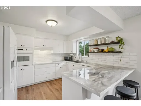 902 SE Atherton Avenue Gresham OR 97080