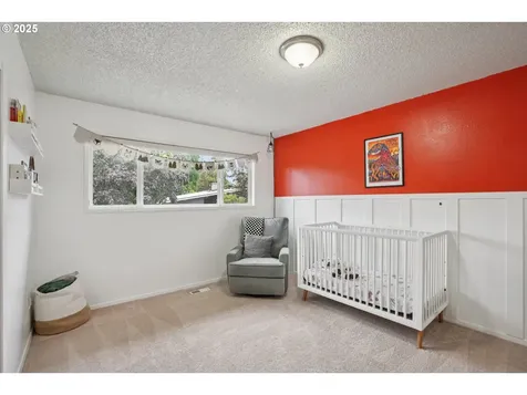 902 SE Atherton Avenue Gresham OR 97080